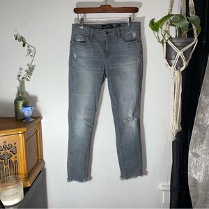 Lucky Brand Lolita Grey Distressed Skinny Jeans 4/27 Raw Hem Indie Grunge